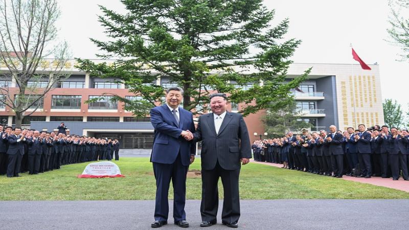 习近平参访朝鲜劳动党中央干部学校