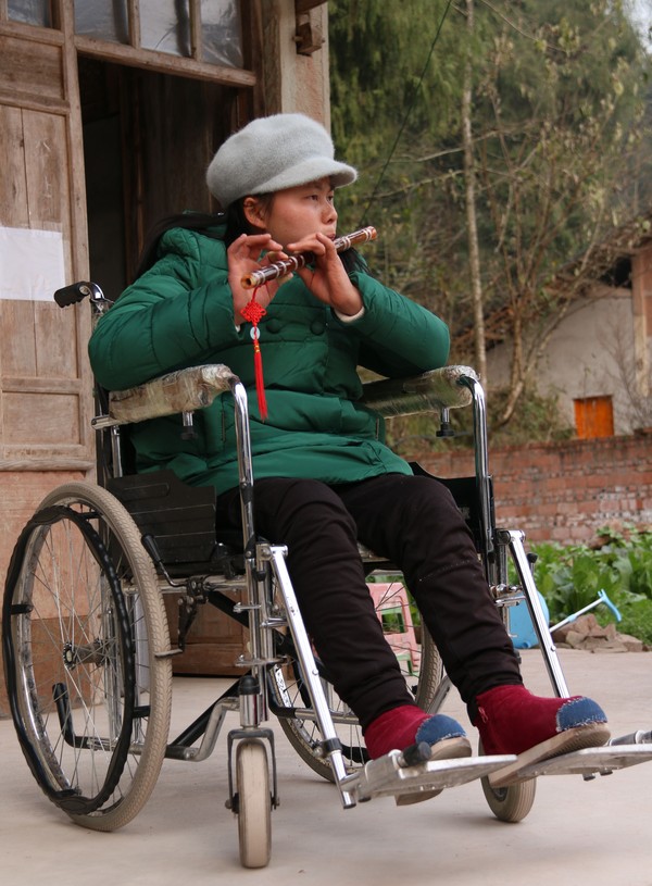 吹横笛.jpg